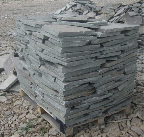 Kamenclub.ru: Песчаник пластушка серо-зеленый (1,5 см)  купить в Екатеринбурге плитняк - пластушка серо-зеленый, серый, зеленый пластушка рваная ландшафтная колотая 10200 руб/м3   фото КАМЕНЬ КЛУБ