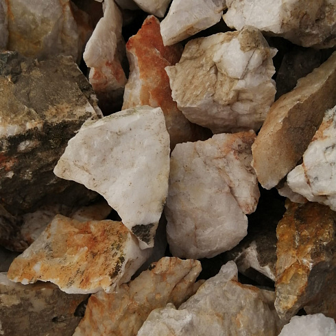 фото Кварц ( фр. 70-100 мм)  купить в Екатеринбурге в интернет-портале КАМЕНЬ КЛУБ