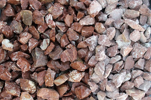 Kamenclub.ru: Мраморная крошка (щебень крошка розовый) фр. 20-40 мм.  купить в Екатеринбурге мрамор розовый, красный мраморная крошка декоративная 11000 руб/т   фото КАМЕНЬ КЛУБ
