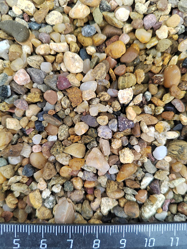 Галька речная окат (рыжая) фр.3-5 мм купить в Екатеринбурге 