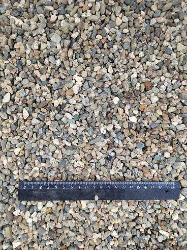 Kamenclub.ru: Галька речная окат (серая) фр.5-10 мм купить  в Екатеринбурге галька речная серая, серый, темно-серый, светло-серый, коричневый речная окатанная галька декоративная ландшатфная 5000 руб/т   фото КАМЕНЬ КЛУБ