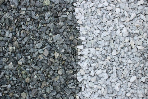 Kamenclub.ru: Щебень крошка зеленый (змеевик) фр. 10-20 мм.  купить в Екатеринбурге змеевик зеленый, салатовый декоративная ландшафтная каменная крошка щебня 7 200 руб/т   фото КАМЕНЬ КЛУБ