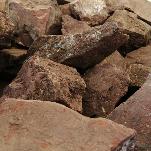 фото Яшма красная  (фр. 70-100 мм)  купить в Екатеринбурге в интернет-портале КАМЕНЬ КЛУБ