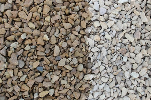 Kamenclub.ru: Щебень крошка желтый (песчаник) фр. 10-20 мм.  купить в Екатеринбурге песчаник бежевый, серый, рыжий декоративный ландшафтный щебень колотый 9500 руб/т   фото КАМЕНЬ КЛУБ
