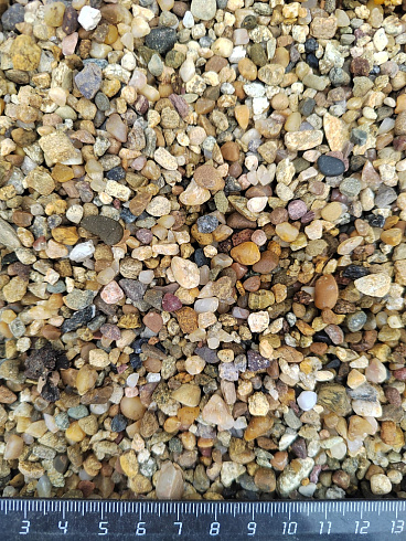 Галька речная окат (рыжая) фр.3-5 мм купить в Екатеринбурге 