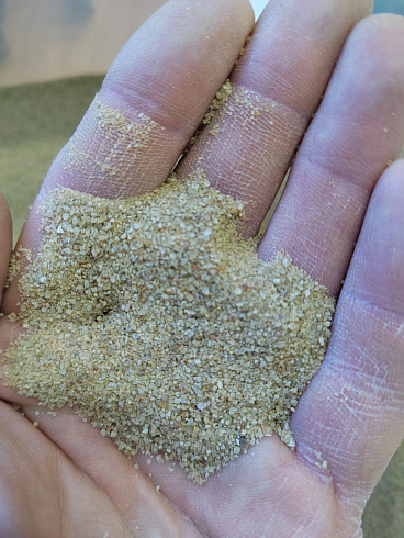 Кварцевый песок для площадок фр. 0,16-0,63 мм.  купить в Екатеринбурге фото Камень Клуб