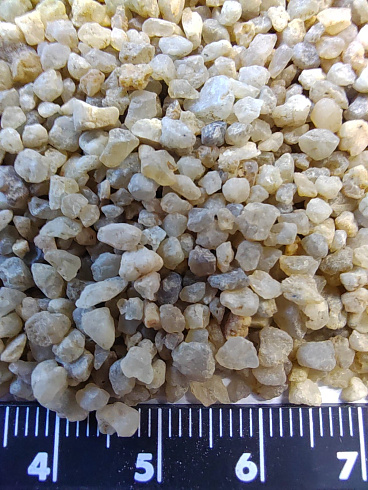 Кварцевый песок сухой фракцинированный фр. 1,6-4 мм.  купить в Екатеринбурге фото Камень Клуб