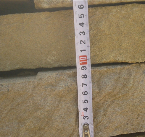 Kamenclub.ru: Песчаник пластушка желтый с рисунком (7-15 см)  купить в Екатеринбурге плитняк - пластушка - бут желтый песчаник 10200 руб/м3   фото КАМЕНЬ КЛУБ