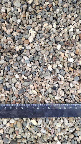 Kamenclub.ru: Галька речная окат (серая) фр.5-10 мм купить  в Екатеринбурге галька речная серая, серый, темно-серый, светло-серый, коричневый речная окатанная галька декоративная ландшатфная 5000 руб/т   фото КАМЕНЬ КЛУБ