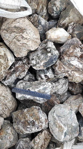 Kamenclub.ru: Кварцевый валунчик фр.100-300 мм.  купить в Екатеринбурге кварц белый, бежевый молочный рыжий крупный природный камень галечник 7850 руб/т   фото КАМЕНЬ КЛУБ