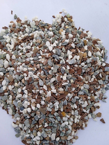 Kamenclub.ru: Мраморная крошка (щебень крошка микс: белый-зеленый-розовый) фр. 5-10 мм  купить в Екатеринбурге мрамор белый, зеленый, розовый, разноцветный, молочный декоративная ландшафтная мраморная крошка 9500 руб/т   фото КАМЕНЬ КЛУБ