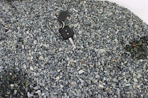 Kamenclub.ru: Щебень крошка зеленый (змеевик) фр. 5-10 мм  купить в Екатеринбурге змеевик зеленый, салатовый ландшафтный декоративный щебень крошка 7 200 руб/т   фото КАМЕНЬ КЛУБ