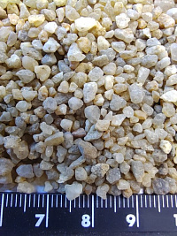 Кварцевый песок для водоподготовки фр. 1,6-3 мм.  купить в Екатеринбурге фото Камень Клуб