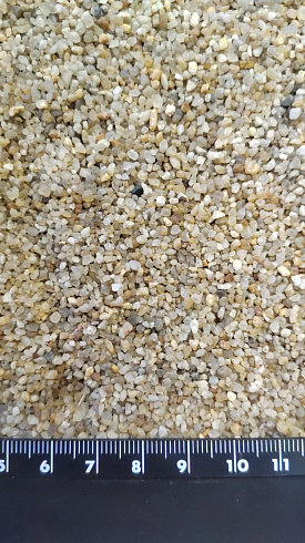 Кварцевый песок для площадок фр. 0,8 - 2 мм.  купить в Екатеринбурге фото Камень Клуб