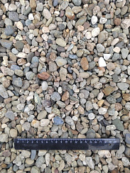 Kamenclub.ru: Галька речная окат (серая) фр.10-20 мм купить  в Екатеринбурге галька речная серая, серый, темно-серый, светло-серый, коричневый ландшафтная декоративная речная окатанная округлая галька 5000 руб/т   фото КАМЕНЬ КЛУБ
